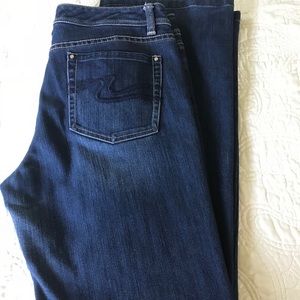 White House Black Market Blanc Jeans